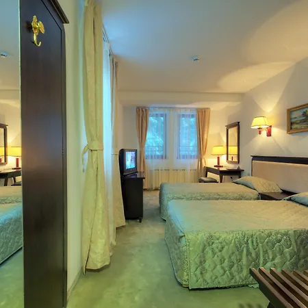 Mpm Family Merryan Otel